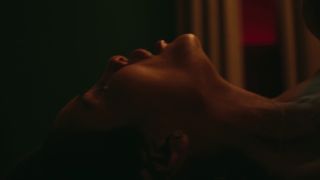 Top Celebrity Clips from Around the Globe Unveiled!-9