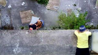 Fellation Nous avons fait l'amour dans ce bâtiment abandonné mais il n'était pas vide...-2