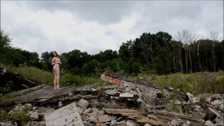 Barefoot Nudity Clementine Poulain 2017-08-13 Flashing in the ruins-9