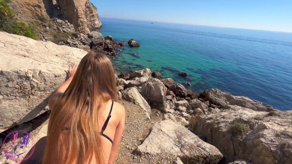 Porn Hub - Seduced By The Elastic Ass While Hiking - Bunny Rabbits - 2025 - Teen