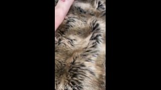 Cosplayer Mia Malkova Masturbates With Her Dildo On Her Pussy Onlyfans (Cosplay)-1
