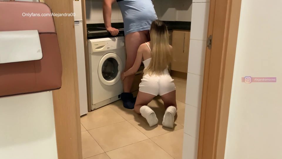 Alejandramoviess SEX IN THE KITCHEN WITH MY NEW BOYFRIEND