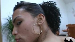 Watch Seductive Malynda Delivers The Goods-8