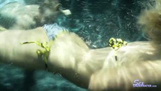 SexUnderwater e0428 Rough Necks (mp4)-0