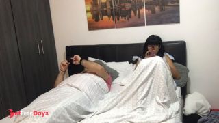 I masturbate in front of my stepfather until I reach orgasm-2