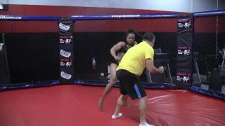 free video 46 ddf fetish Iron Belles - Kashma Maharaj - Kashma'S MMA Cage Fight, grappling on muscle-1