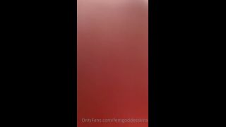 GODDESS KIRA - Lick My Feet Obediently.-6