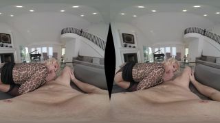 Video Charli Phoenix  Goldwiener 1600p 2K-1