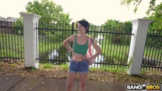 Kitty Lynn: We Spotted a Wild Kitty 1080p FullHD-1