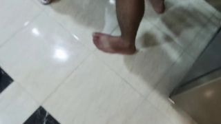 Threesome Egyption Porno Arabic Cuckold صاحبي بينيك طيز زوجتي في مطبخ نيك خلفي عربي-2