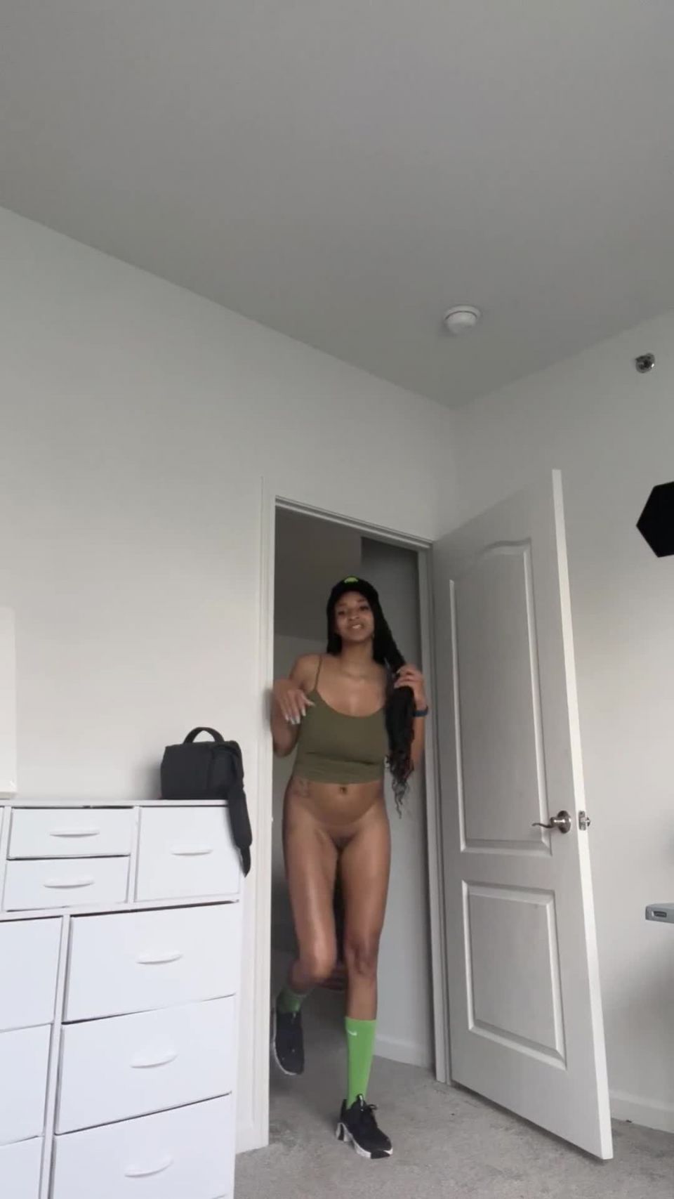 Foxybrown20 - Caught step dad jerking off