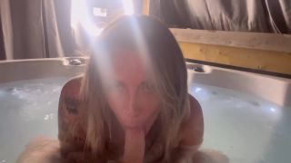 Megan_pkr - Hot tub fuck - Oralsex-2