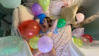 Sneeze Goddess - Fun in a Room Full of Balloons - Joi-3