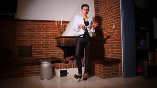 FEMDOMFOTO - Lady Amira - Small Whip Big Pain (German).-4