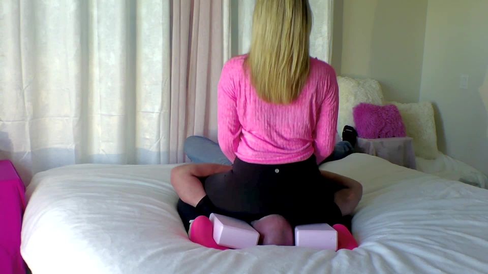 7129 Fetish, Smothering, Facesitting, FemDom 22