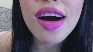 PrincessDi - Pink lipstick dripping lips-5