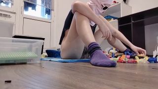Fingering Pussy Sexy cleans the house naked.-1