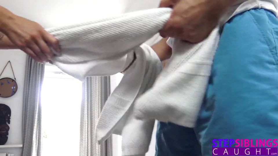 6279 Step Sis What Is That Did You Get Hard From Putting Crea...