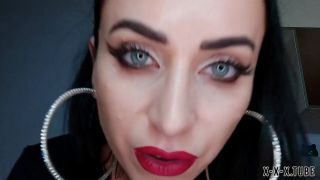  MoneyGoddesss   Giantess Moneygoddesss Sniffing Gooner Drone-6