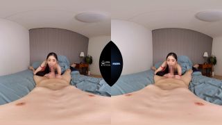 Komatsu Apricot - AQUMAM-030 VR UltraHD Mature Japanese Crea-5