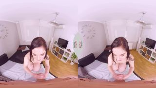 VirtualTaboo step sister amber wants some fun when parents are gone files 33345 oculus 180 LR (mp4)-7