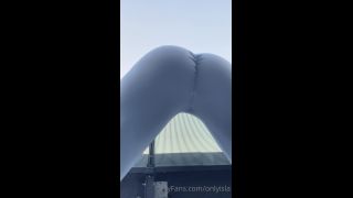 onlyisla 30-06-2020 Nothing fancy just my trying out my new yoga pants with a milf -1