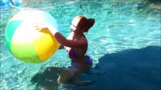 Custom Fetish - Farrah s Inflatable Fun in the Pool - Fetish-3