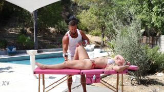 Vanna Rose: OF's Blonde Big Ass Massage to 4K Fuck Session-1