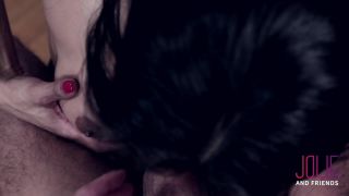 Video Renata Ribeiro : The Bombshell Doll 720p HD-0