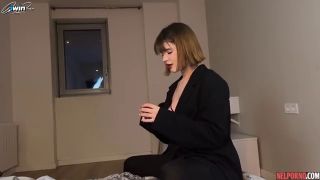 Sabrina Carpenter Enjoying Her Day In This Stunning DeepFake-1