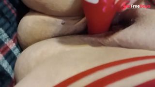 Amateur BBW uses a thrusting vibrator-2