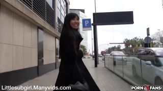  mall Korean Exhibitionist Littlesubgirl Playing With Her Pussy In A Public Mall Littlesubgirl-2