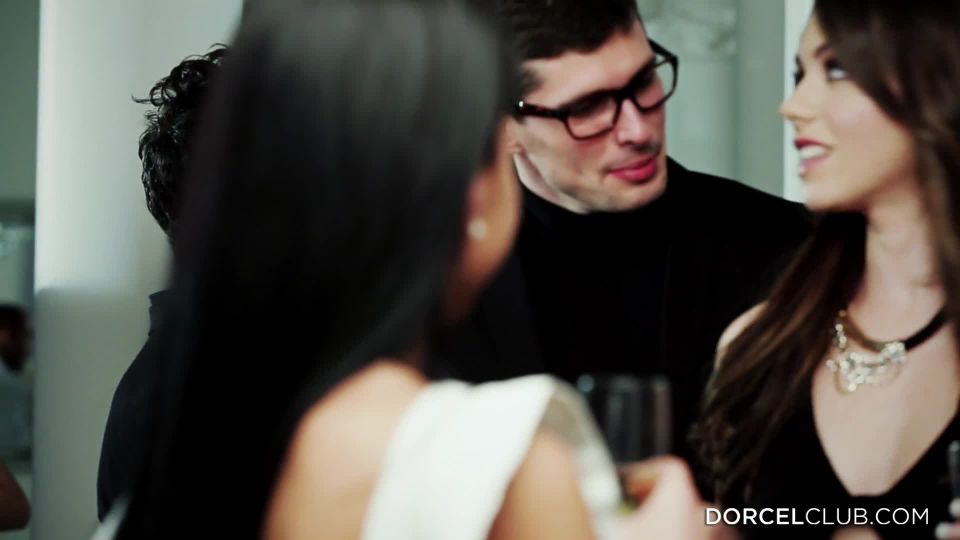 Manon Martin, Christen Courtney First orgy and hard DP for the young Manon (Orgy)