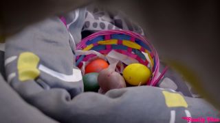 Porn tube Kiara Cole & Scarlett Mae - What Happens On Easter-1