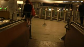 Bare Feet In The City Video - Sofia B 2017-05-27-5