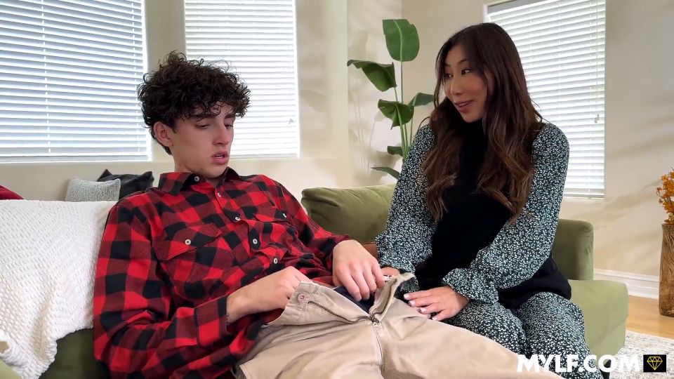 Video Nicole Doshi : Learn a Woman's Touch" Stepmom's Stamina Train...