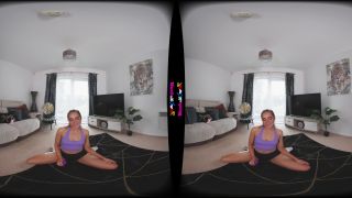 Workout Sesh - Lola Ellie - WankItNowVR.-2