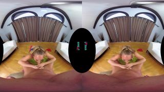 AJ Applegate   Don't Distract Me, I'm Working Out-2