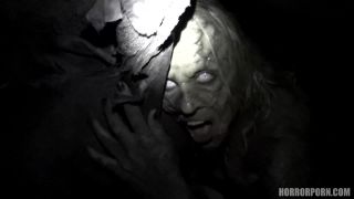 Online fetish - Walking zombies-8