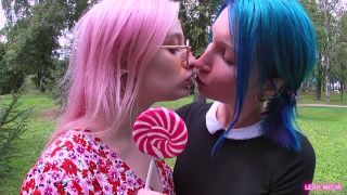 Leah Meow 18 Rysky Blowjob On Ferris Wheel-3