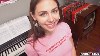 Maya Rue Maya Rue Spreads Her Legs To Impress Her Tinder Date  Brunette-1