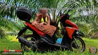 Wild Girlfriend Fuck on a Scooter and Wet Squirt in a Jungle During Rain-8