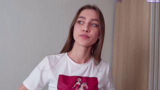 Step-Sis Secrets: POV Blowjob Experience You Can't Miss-1