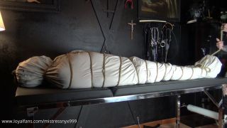 THE COUNTESS NYX - Mummified, Tied And Teached.-2