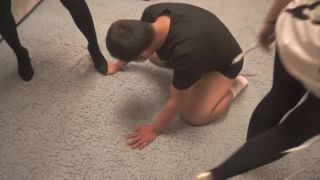 7159 Chinese Heel Cruel Ballbusting-1