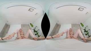Kenna James - Sex Massage - Footsiebay, SLR (UltraHD 4K 2021)-7