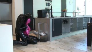 RubberVita STRAITBODY BLOWJOB (mp4)-4