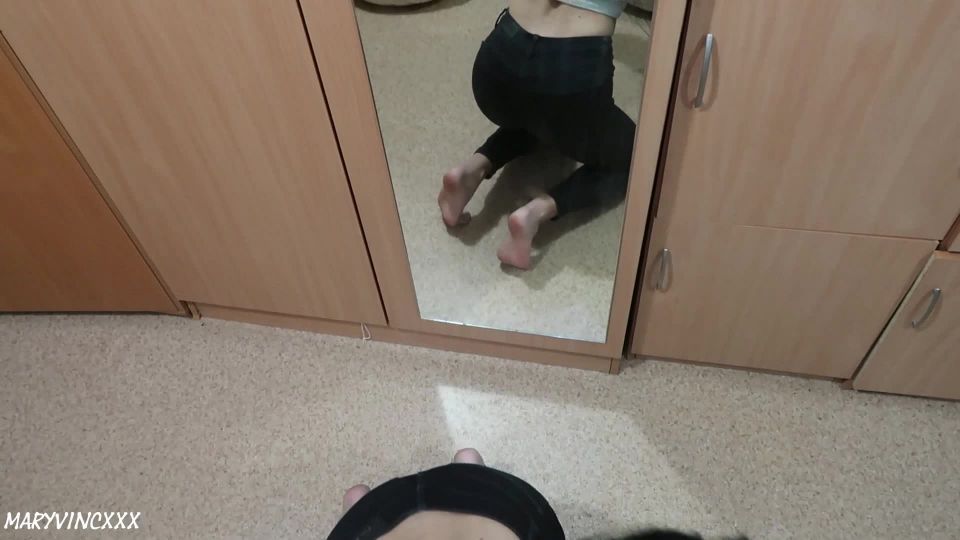 [Amateur] Fucked my girlfriend's Nerdy Roommate in a College Dorm - MaryVincXXX