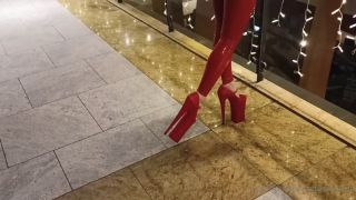 MADAME JULIETTE - Bringing Christmas Spirit In A Shopping...-5