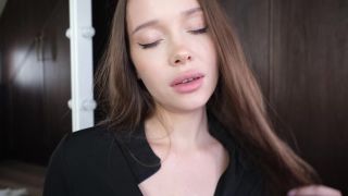 Katekuray - Let Me Sit On Your Face 4K 2160P - Miniskirts-2